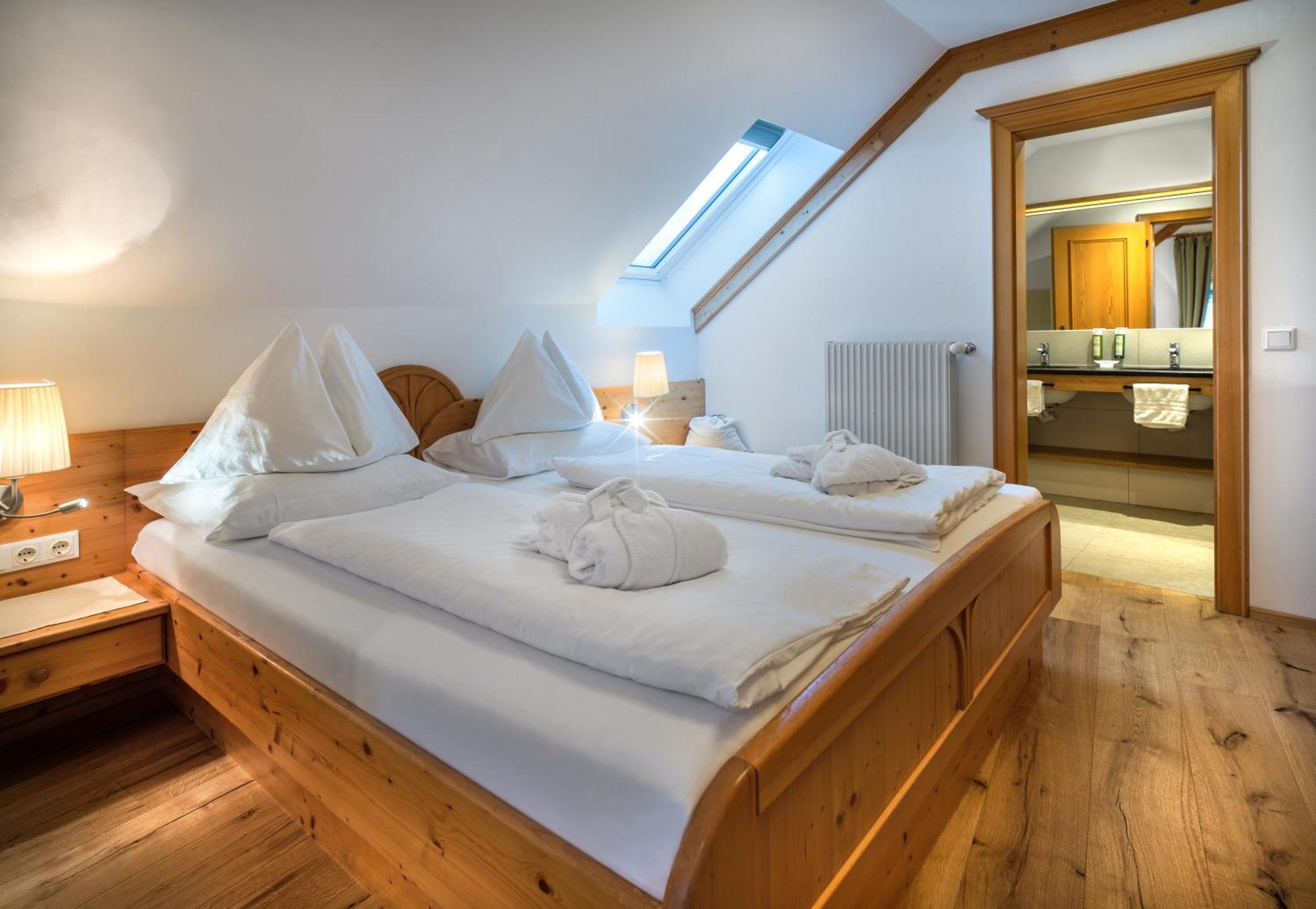 Hotel Haeuserl Im Wald Mariapfarr Bagian luar foto